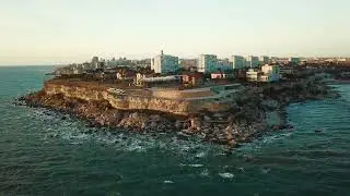 Дронни на скальной тропе. Казахстан. Актау