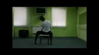 Комбинация на стуле