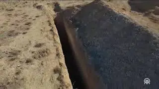 SYRIA MASS GRAVE (1)
