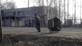 Ромарио украл мусорный бак