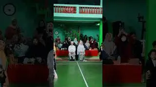 Upacara adat sunda pada acara perpisahan SMP 1 Jatiwaras Tasikmalaya Tahun 2023