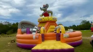 Party Rentals: Bounce Houses, Tents & Water Slides from Cleburne to Midlothian