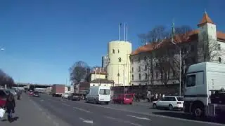 вид замка президента 24 марта 2011