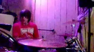 dum drummer