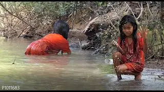 The Girl Swimming In The River, Beautiful River And Forest ( Take Bath in the River )