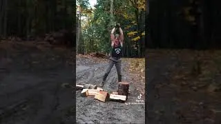 Порубила дрова