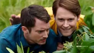 Dirk Gentlys Holistic Detective Agency   official trailer 2016 Elijah Wood Douglas Adams SDCC
