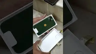 Unboxing iPhone 13