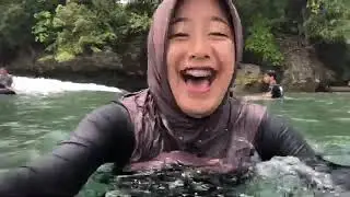 Hijabers Mendesah Basah Basahan Dipantai Tapi Gak bisa Berenang Pemersatu Bangsa