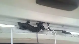 Як протягнути провід дроти в задній двері багажника Duster Дастер паркувальної камери Частина 2.