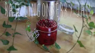 DIY: Raw lingonberry jam