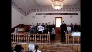 видна из города та темная гора.MPG