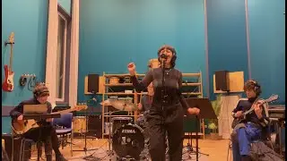 Wuthering Heights - Kate Bush (Cover by Jessica King)