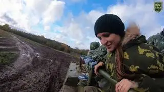 Ведущий из России Сергей Федянин.