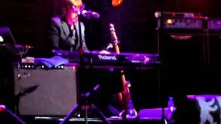 Suede - So Young (@Berlin Festival 09.09.2011)
