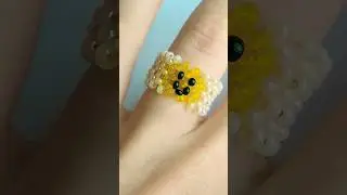 Кольцо со смайликом из бисера🙂 