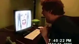 Обассался :)