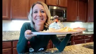 How to Make a Spinach Artichoke Cheeseball and Magically Turn It Into a Turkey