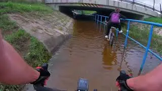 Hajóvonták és hülye országútisok találkozása tilos!