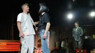 Тихари - спектакль Саши Денисовой о протестах в Беларуси
