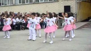 23 Nisan Şenlikleri 1/B Sınıfı Dans Gösterisi - 18 Nisan 2012