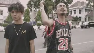 SEKILAS - Compunk Campink (Feat Onsimson)