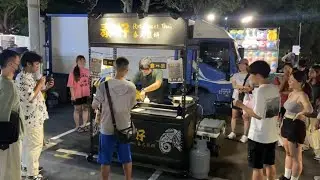 Sweet Roti with Eggs & Bananas ! - Taiwanese Street Food