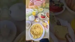 Завтрак с видом на критское море #crete