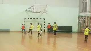 Святоша футболист(3)