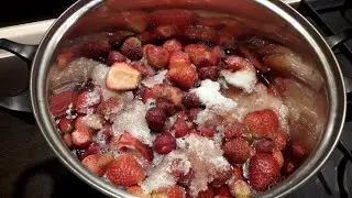 Strawberry jam - let's cook together