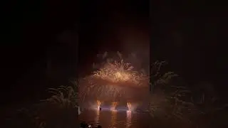 Fireworks on Zurich Lake, Switzerland 🇨🇭 #shorts #switzerland #schweiz #zurich #fireworks #2023