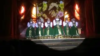 Светит месяц.  Ложки.