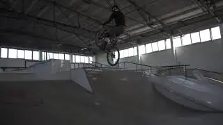 Benjamin Nippe Short Bycicle Impression