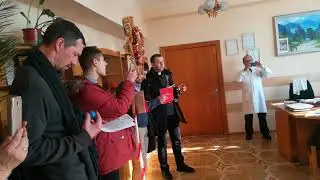 В Ужгороді у міські лікарні колядували семінаристи з Ужгорода та закордоння