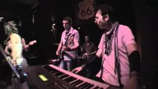 GROOVE UP - Hipnotiziran - Dino Dvornik - live band cover