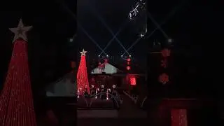 Clark Griswold meets The Greatest Show