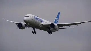 AIR EUROPA DREAMLINER B787-8 (4K) EC MNS