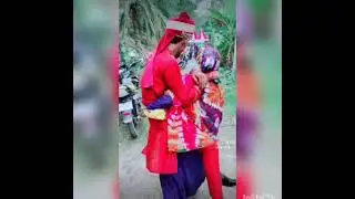 এত হাসি জিবনে প্রথমবার পেলো।