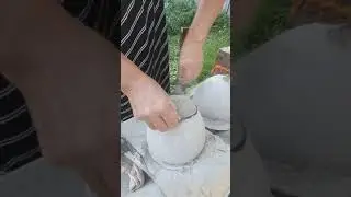 Cement frog. DIY garden sculpture 