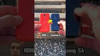 Проткнул телефон отверткой 🤯