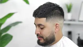 MID FADE TEXTURED CROP HAIRCUT TUTORIAL! 2K20