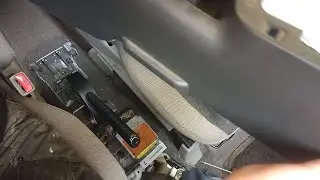 The X-Trail Files #32 'How to remove handbrake trim panel & storage unit'