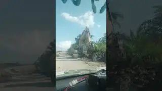 operator excavator numpang lewat satu kali