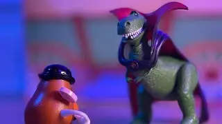 Toy Story Trick-or-Treat - Stop Motion 