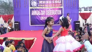 SHRIYANSHI AND AADYASHA RAMP WALK AT SCHOOL FUNCTION 2016