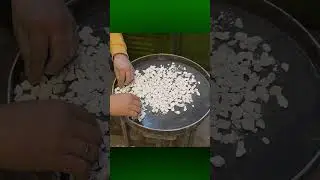 Невероятный столик из металла.