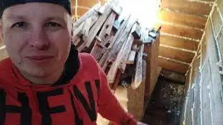 Ремонт старого ДАЧНОГО ДОМИКА / Продолжаю все разбирать / Сгнили полы / Остались только стены.