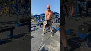 Поднимаем гантель 60 кг с ручкой 30 мм на максимум #гантель #mbbarbell #крестовскийостров #силахвата