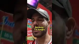 Foreigner eats Indomie in Warmindo for his first time 🇮🇩 