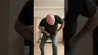 Разогнул подкову..мой ответ..смеявшимся!°